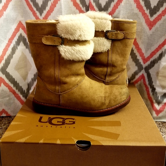 K Skylir UGG Australia *sheepskin cleaner included - Picture 4 of 11